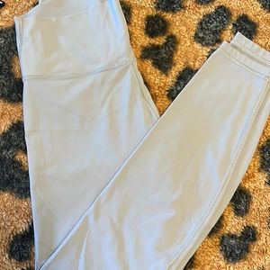 New without tags lulu three-quarter gray leggings